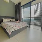 Best In Kl Near Midvalley & Sunwayvelocity 中文房东
